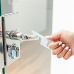 Llavero Antibacteriano Anticontact Riken BLANCO